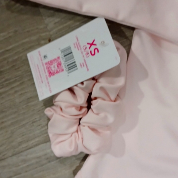 Nwt new Justice pink logo ballet gymnastics leotard with scrunchie 5-6 - Picture 9 of 16